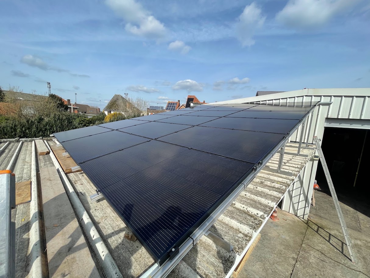 Zonnepanelen in schansopstelling